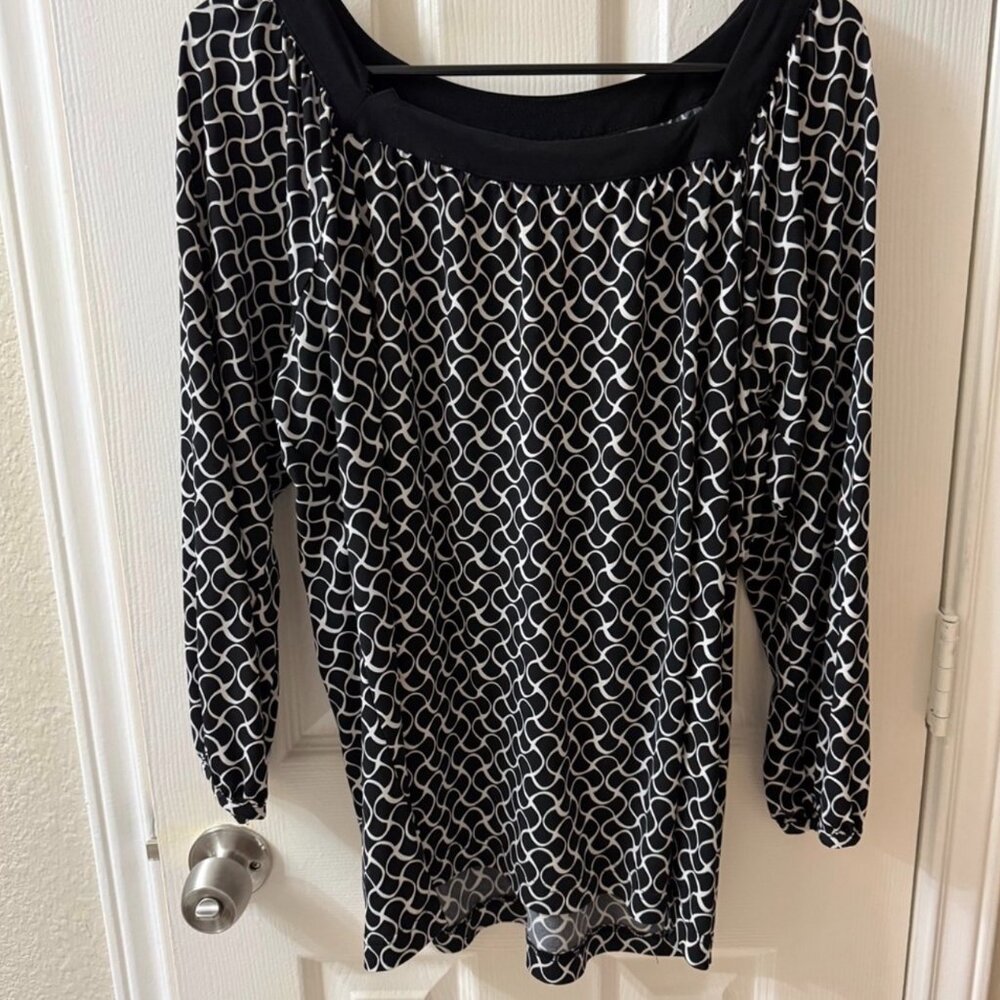 Elegant Black and White Women's Blouse